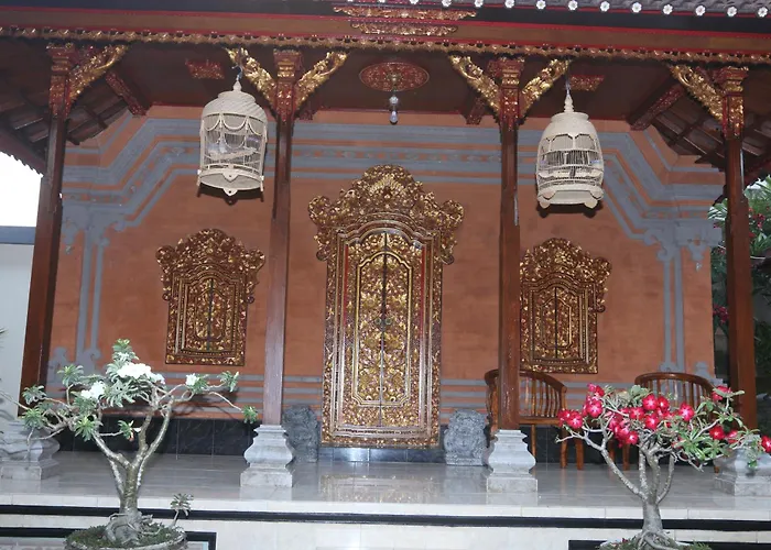 Sekar Waru ホームステイ