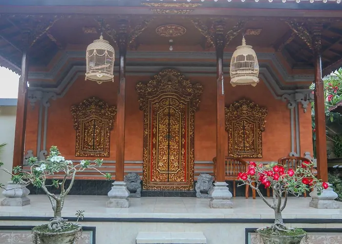 Sekar Waru サヌール